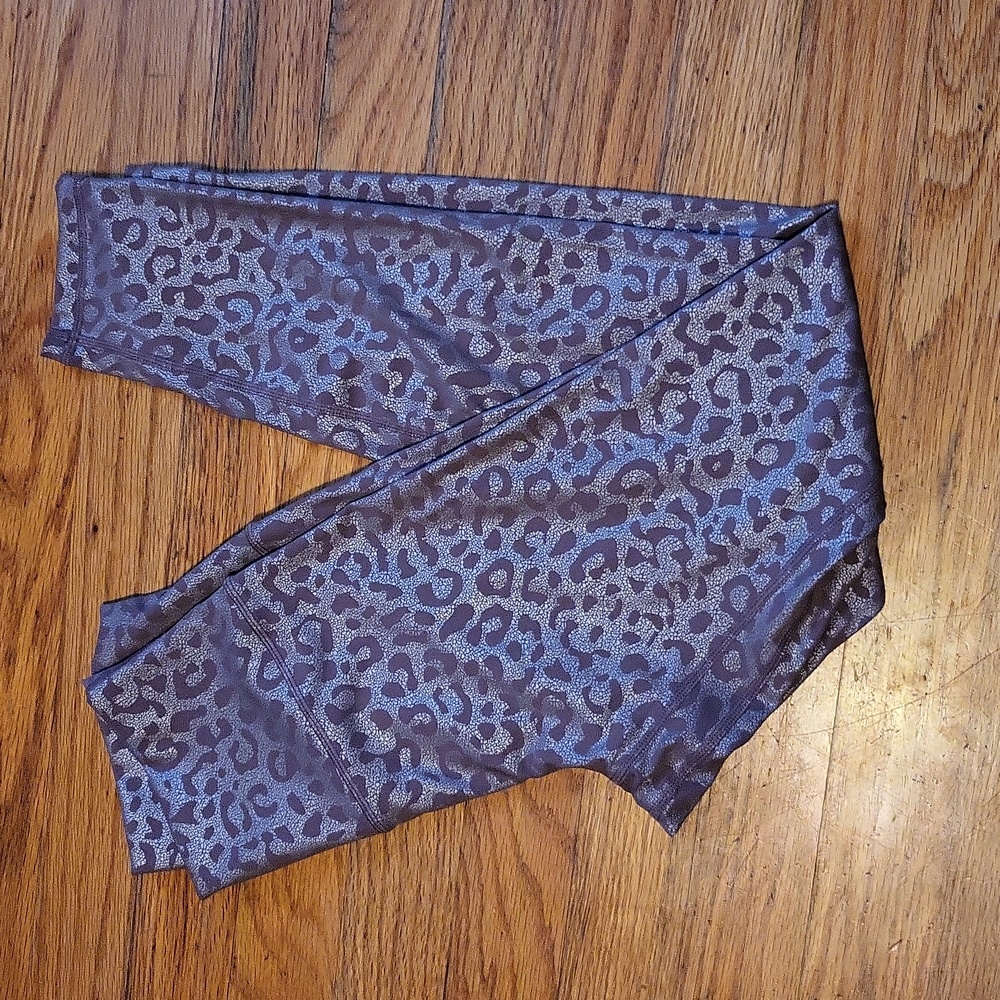 Zyia active wear leopard print